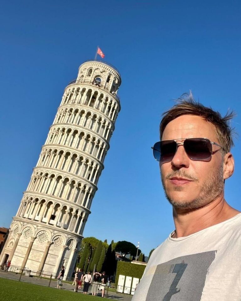 Tom Wlaschiha Wife, Age, Height, Movies, TV Shows, Net Worth, Bio And More - age, height, girl friend, wife, networth, wiki, biography