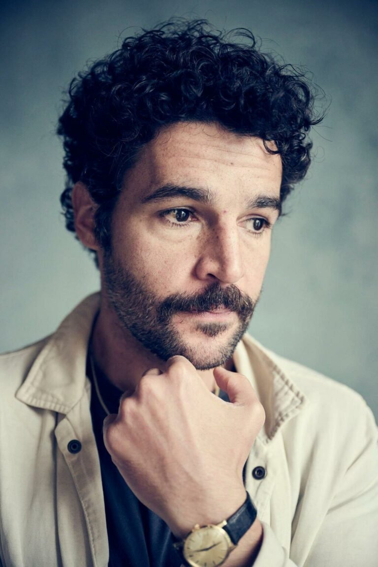 Christopher Abbott Age, Height, Wife, Ethnicity, Movies And More - age, height, girl friend, wife, networth, wiki, biography