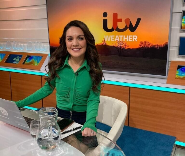 Laura Tobin Age, Height, Net Worth, Husband, Parents, Wiki And More - age, height, girl friend, wife, networth, wiki, biography